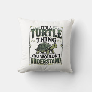 Coussin T-shirt drôle de truc de tortue vintage pour amate