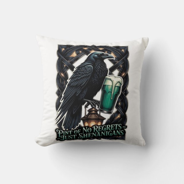 Coussin T-shirt Emerald Pint Les Malices du Corbeau (Recto)