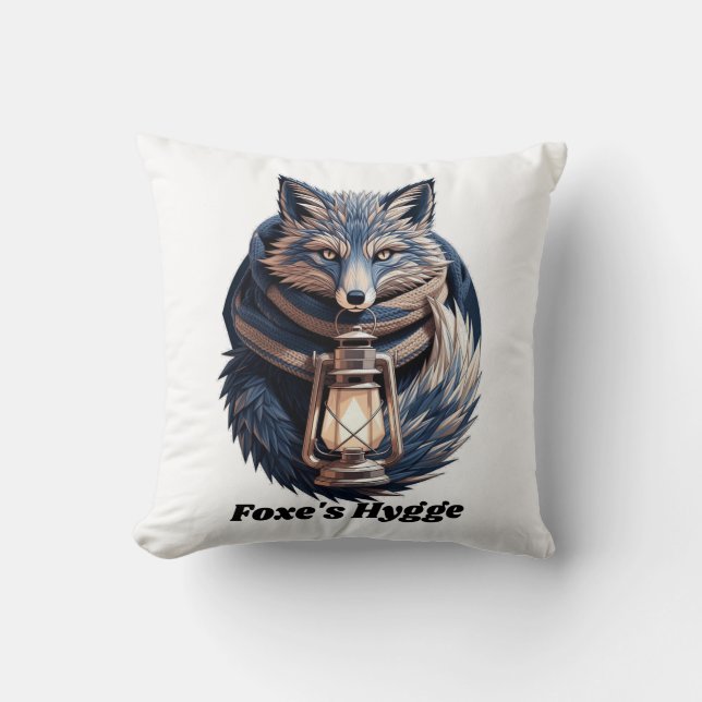 Coussin T-Shirt Hygge Ember Fox | Hiver Outsmarté (Recto)