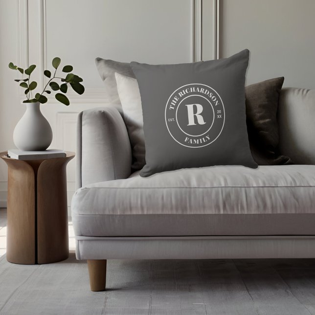 Coussin Tampon de monogramme de famille Gris cendre minima (Créateur téléchargé)