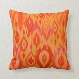 Coussin Tapisserie rouge de tribal d'Ikat de safran orange