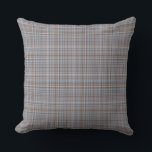 Coussin Tartan d'hiver<br><div class="desc">Le meilleur moment pour acheter est quand vous le voyez. Quelle meilleure façon de célébrer le changement des saisons qu'avec mon coussin tartan d'hiver. Choisissez votre taille de coussin - coussin lombaire de 13 po x 21 po, oreiller de 16 po x 16 po ou oreiller de 20 po x...</div>