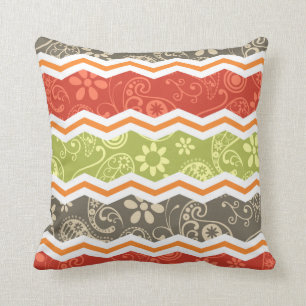Coussin Taupe, rouge, vert et orange Paisley Chevron
