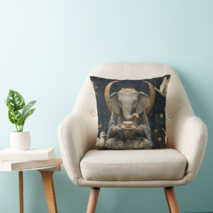 Coussin Tea Party mystique d'éléphants sous la lune de cro