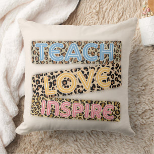 Coussin Teach Love Inspire