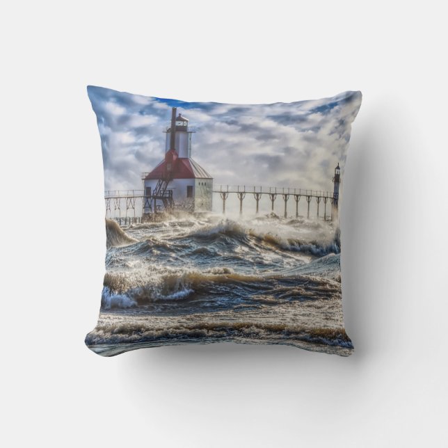 Coussin Tempête Au Phare St Joseph (Recto)