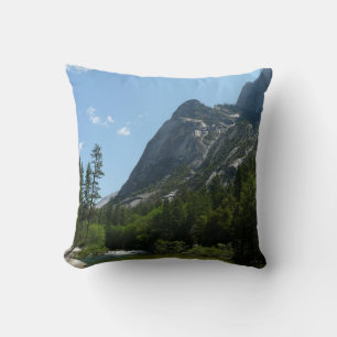 Coussin Tenaya Creek dans le parc national de Yosemite