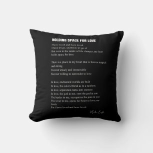 Coussin Tenir l'espace pour un poème d'amour