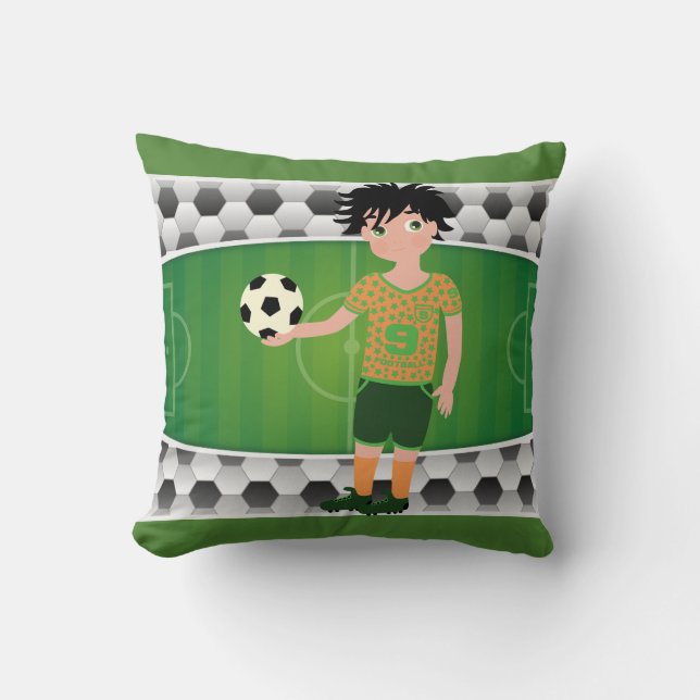 Coussin Terrain De Football Et Boules Avec Garçon À Porter (Recto)