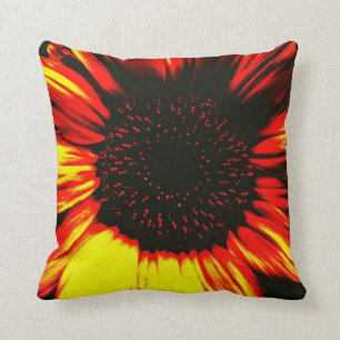 Coussin tête de tournesol et pétales contemporains