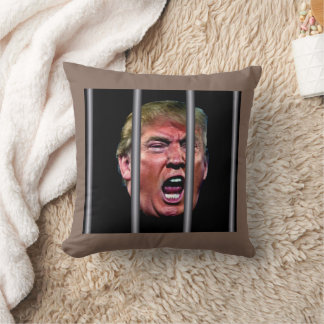 Coussin Tête de Trump hurlant et geignant derrière les bar