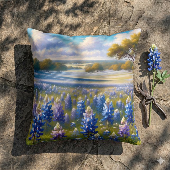 Coussin Texas Bluebonnet Meadow Landscape (Texas Bluebonnet Meadow Landscape Throw Pillow Mockup A)