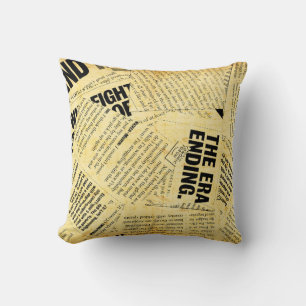 Coussin Texte du journal de presse avec vieux papier