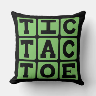 Coussin Tic-Tac-Toe, Jeu de X et de O
