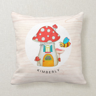 Coussin Toadstool Whimsical Gnome Texture en bois de cuve