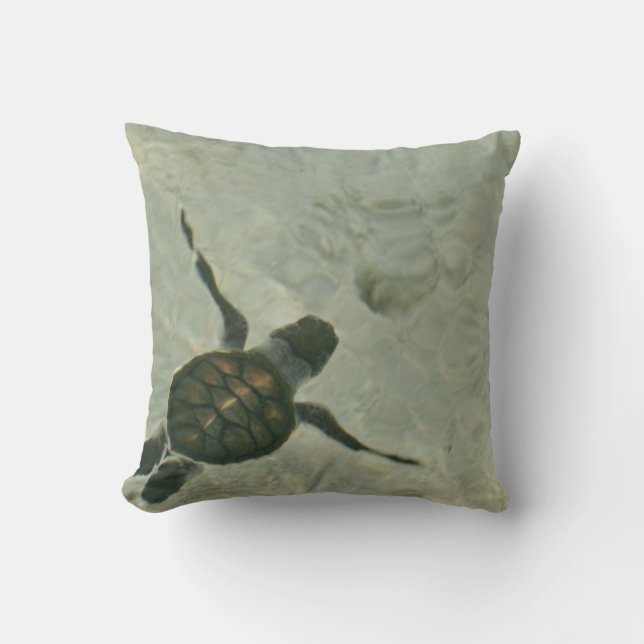 Coussin Tortue de mer de bébé nageant à la mer (Recto)