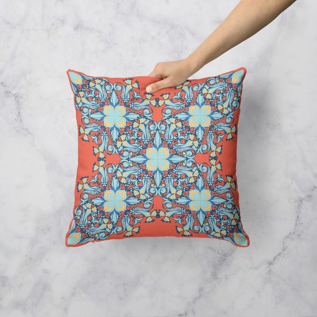 Coussin Tourbillon floral en Coral (Créateur téléchargé)