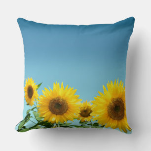 Coussin Tournesols élégants sur des nuances de bleu ciel