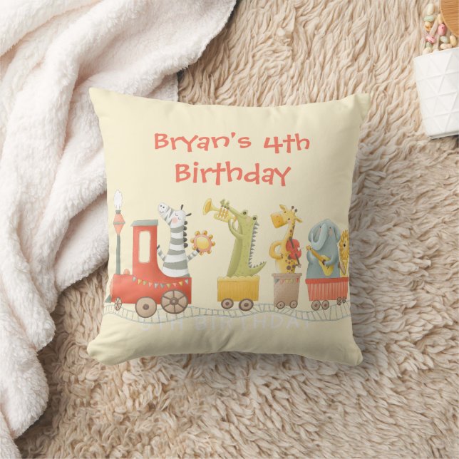 Coussin Train d'animaux musicaux d'anniversaire (Couverture)