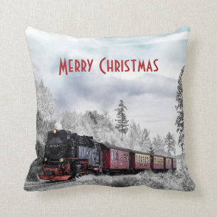 Coussin Train vintage traversant le paysage hivernal