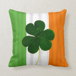 Coussin Trèfle irlandais de shamrock de drapeau du jour d