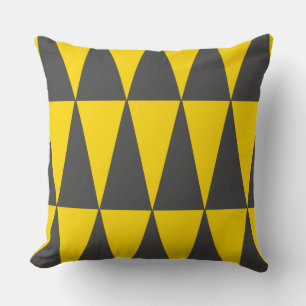 Coussin Triangles