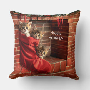 Coussin Trois chatons dans une chaussette de Noël
