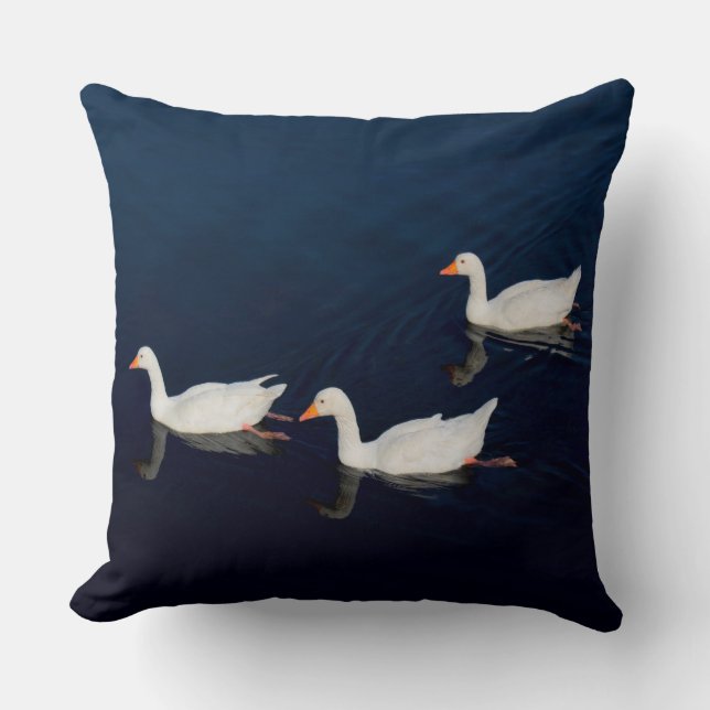 Coussin Trois oies d'Emden (Recto)