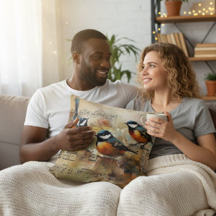 Coussin Trois oiseaux chanteurs sur une peinture à l'aquar