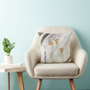 Coussin Trois princesses dans la Montagne Bleue par Kay Ni