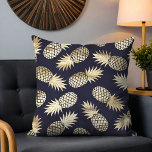 Coussin Tropical Golden Ananas Girly Chic Motif<br><div class="desc">Ce design moderne présente un motif d'ananas tropicaux en or sur un arrière - plan bleu marine #colorful #motif ful #abstrait #cool #fun #branchée #feminine #girly #chic #tropicale #pineapples #fruit #motif #gold #girly #feminine #throworelows #coussins #coussins #homédécor #decorativethroworeillers</div>