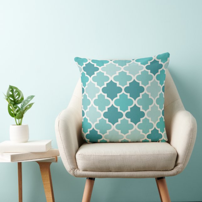 Coussin Turquoise moderne Blue Marocain Quatrefoil Carreau (Chaise)