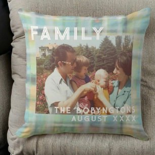 Coussin Typographie de famille personnalisée pastel plaid 