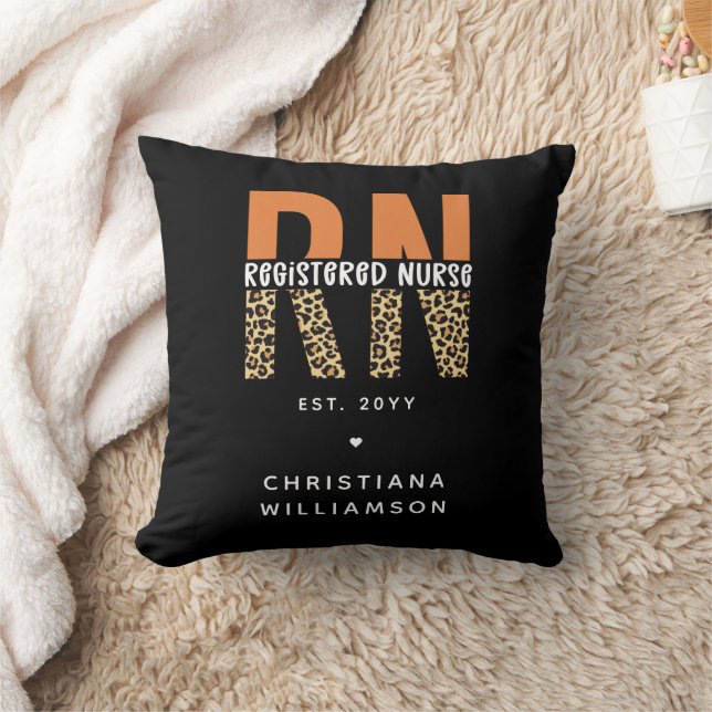 Coussin Typographie du léopard de l'infirmière autorisée (Couverture)