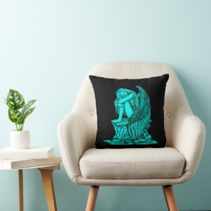 Coussin Un ange endormi sur la pierre