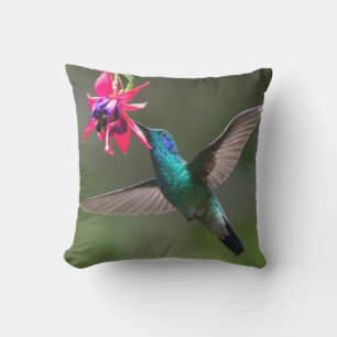 Coussin Un colibri à gorge violette en vol