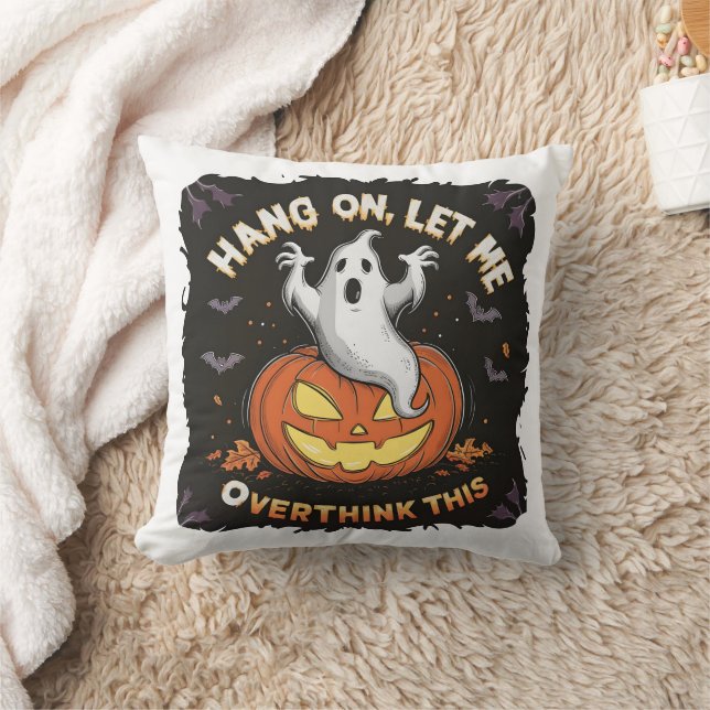 Coussin Un fantôme ludique réfléchissant au-dessus d'une l (Couverture)