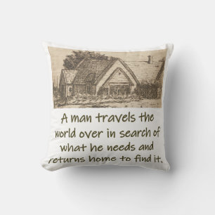 Coussin Un homme voyage dans le monde - Citation à la mais