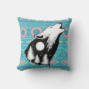 Coussin Un loup en harmonie avec la nature