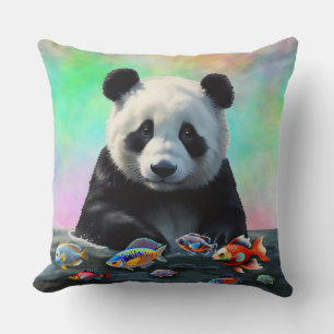 Coussin Un panda regarde curieusement des poissons colorés
