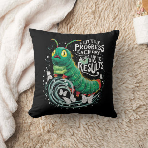 Coussin Un petit progrès chaque jour Hungry Caterpillar 
