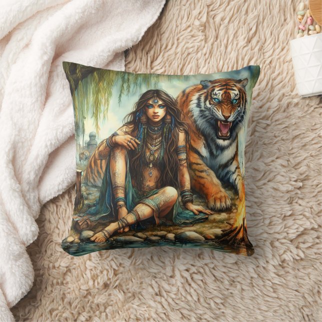 Coussin Une Américaine D'Origine Assis Avec Le Tigre Par L (Couverture)