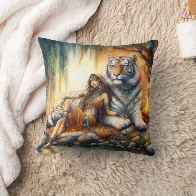 Coussin Une Américaine D'Origine Se Détendre Avec Du Tigre (Couverture)