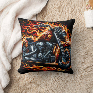Coussin Une motocyclette flamboyante au coucher du soleil