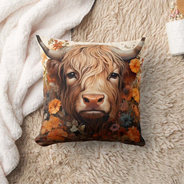 Coussin Une série de vaches des Highlands florales Design  (Couverture)