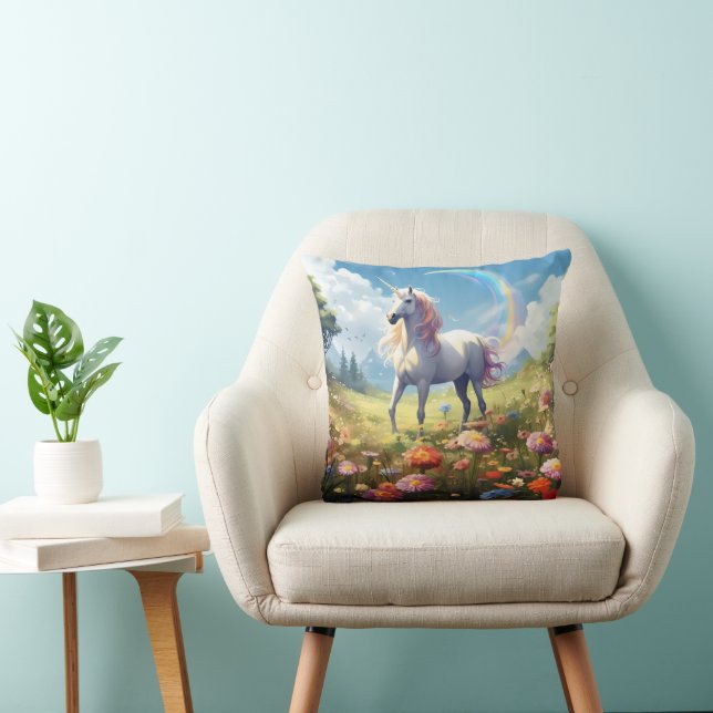 Coussin Unicorne sur Meadow (Chaise)