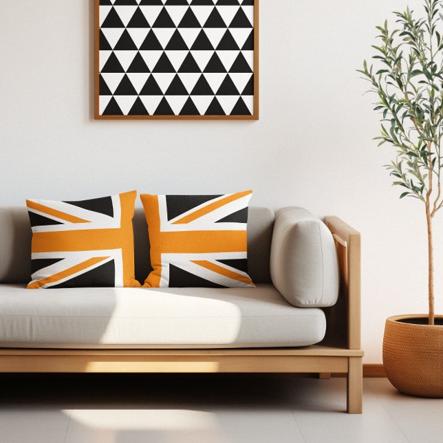 Coussin Union Jack moitié noir et orange (Black and Orange Union Jack Half Throw Pillow)