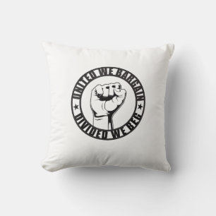 Coussin United We Bargain, Divisé We Beg Union Strong Lab