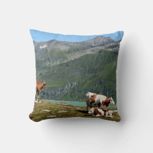 Coussin Vaches De Journal Dans Les Montagnes