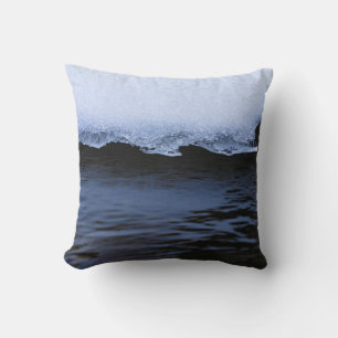 COUSSIN VAGUES D'EAU SUR LA RIVE